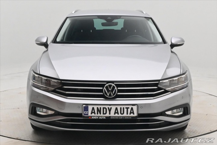 Volkswagen Passat 1,5 TSI 110 kW DSG Busine 2022