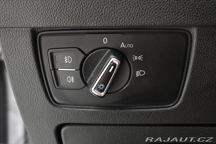 Volkswagen Passat 1,5 TSI 110 kW DSG Busine 2022