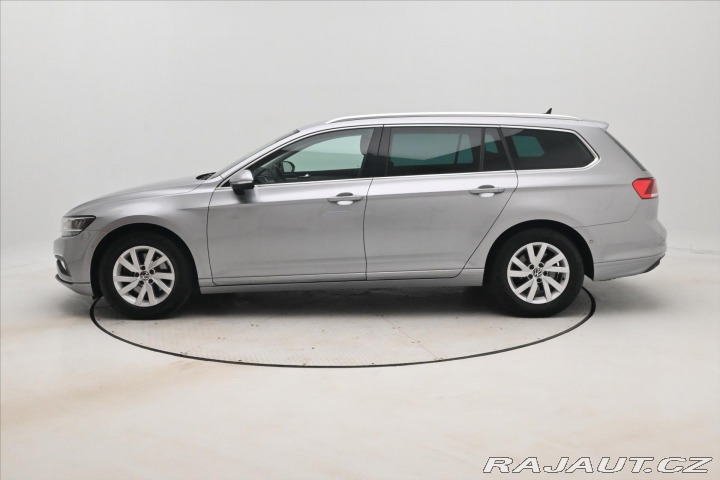 Volkswagen Passat 1,5 TSI 110 kW DSG Busine 2022