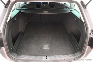 Volkswagen Passat 1,5 TSI 110 kW DSG Busine 2022