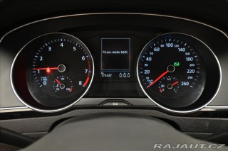 Volkswagen Passat 1,5 TSI 110 kW DSG Busine 2022