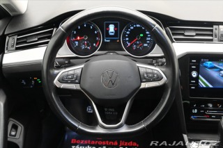 Volkswagen Passat 1,5 TSI 110 kW DSG Busine 2022