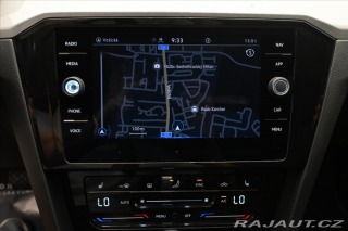 Volkswagen Passat 1,5 TSI 110 kW DSG Busine 2022