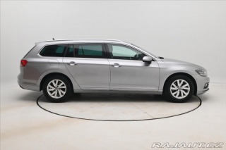 Volkswagen Passat 1,5 TSI 110 kW DSG Busine 2022