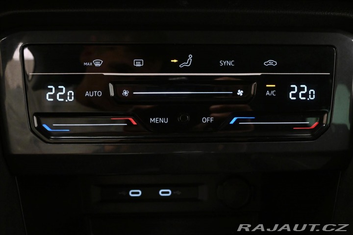Volkswagen Tiguan 2,0 TDI 110 kW LIFE Záruk 2022