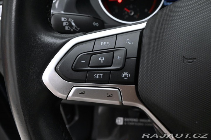 Volkswagen Tiguan 2,0 TDI 110 kW LIFE Záruk 2022