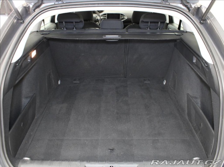 Peugeot 308 1,2 PT 81kW 1.maj.ČR 59tk 2021