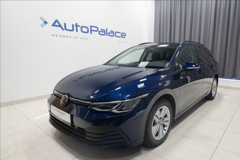 Volkswagen Golf 1,5 eTSI DSG KAMERA VÝHŘE