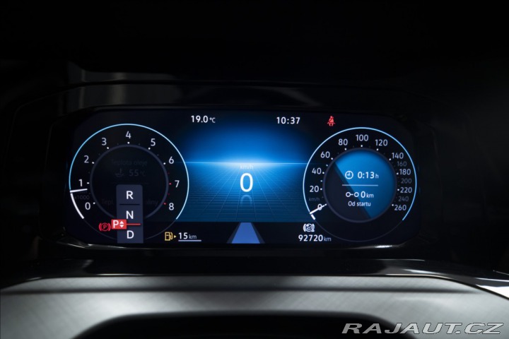 Volkswagen Golf 1,5 eTSI DSG KAMERA VÝHŘE 2023