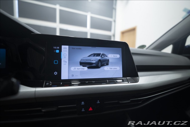 Volkswagen Golf 1,5 eTSI DSG KAMERA VÝHŘE 2023