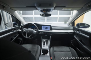 Volkswagen Golf 1,5 eTSI DSG KAMERA VÝHŘE 2023