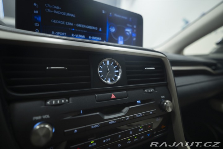Lexus RX 3,5 AWD HYBRID 1. MAJITEL 2022