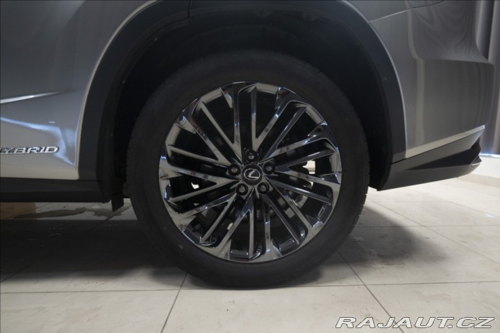 Lexus RX 3,5 AWD HYBRID 1. MAJITEL 2022