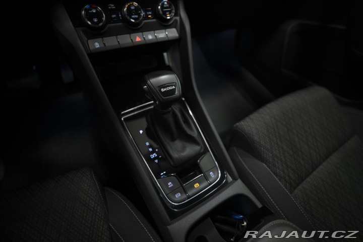 Škoda Karoq 2,0 TDI DSG KEYLESS VÝHŘE 2022