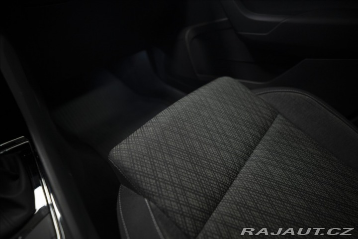 Škoda Karoq 2,0 TDI DSG KEYLESS VÝHŘE 2022