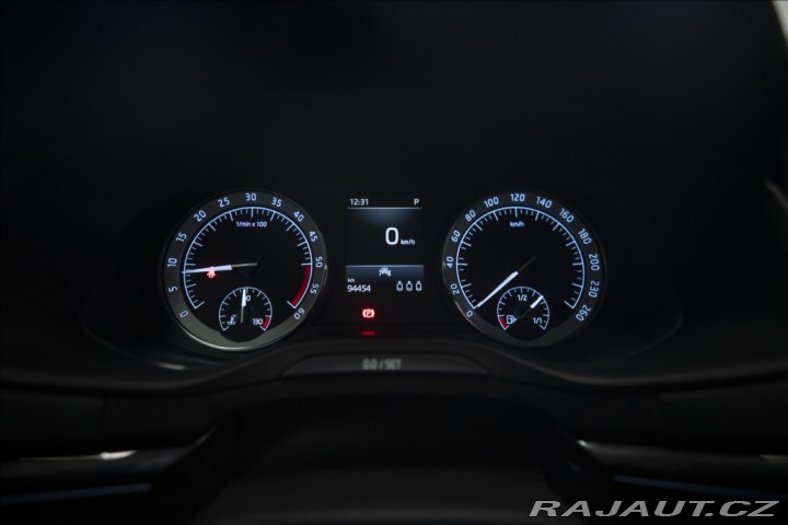 Škoda Karoq 2,0 TDI DSG KEYLESS VÝHŘE 2022
