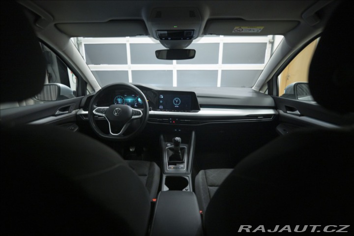 Volkswagen Golf 1,5 TSI KEYLESS KAMERA VÝ 2023