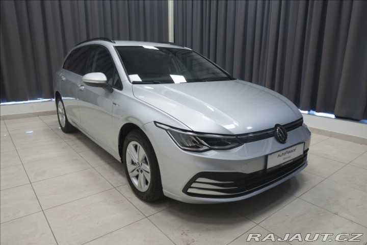 Volkswagen Golf 1,5 TSI KEYLESS KAMERA VÝ 2023