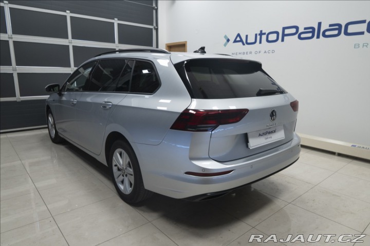 Volkswagen Golf 1,5 TSI KEYLESS KAMERA VÝ 2023