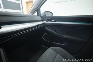 Volkswagen Golf 1,5 TSI KEYLESS KAMERA VÝ 2023