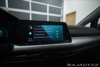 Volkswagen Golf 1,5 TSI KEYLESS KAMERA VÝ 2023