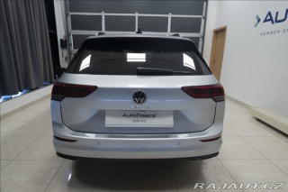 Volkswagen Golf 1,5 TSI KEYLESS KAMERA VÝ 2023