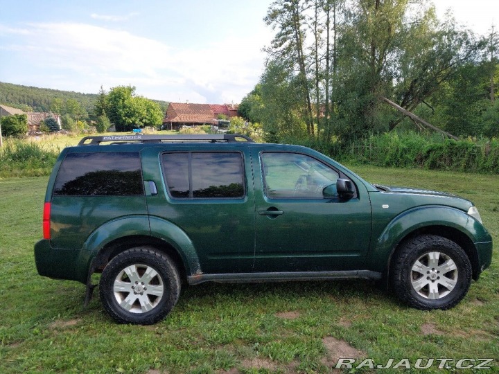 Nissan Pathfinder 2,5 4x4 2006