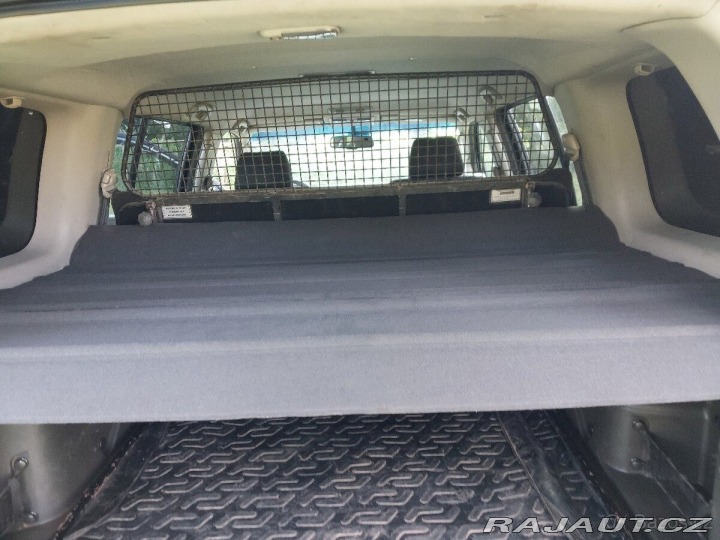 Nissan Pathfinder 2,5 4x4 2006