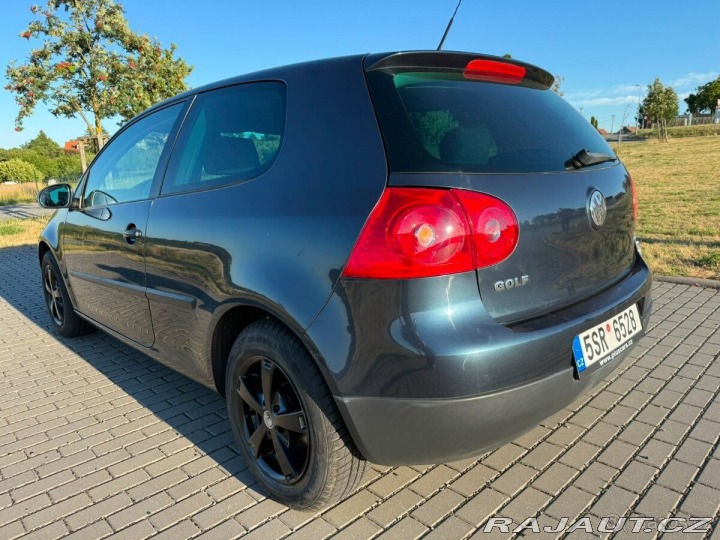 Volkswagen Golf 1,6 MPI 75kW/KLIMA/SENZ 1800