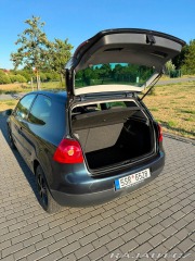 Volkswagen Golf 1,6 MPI 75kW/KLIMA/SENZ 1800