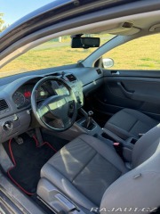 Volkswagen Golf 1,6 MPI 75kW/KLIMA/SENZ 1800