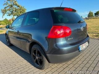 Volkswagen Golf 1,6 MPI 75kW/KLIMA/SENZ 1800