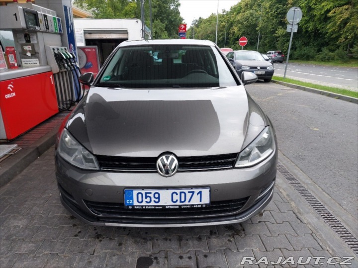 Volkswagen Golf 1,4 TSI 103 kW, 97.000 1800