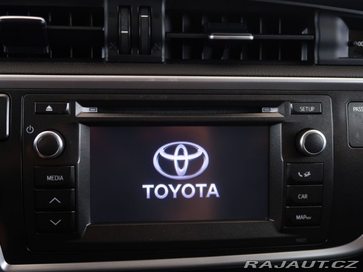 Toyota Auris 1.6,97KW,Valvematic,CZ,1M 2013