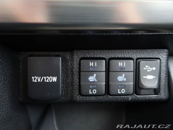 Toyota Auris 1.6,97kW,CZ,1Maj,Comfort, 2013