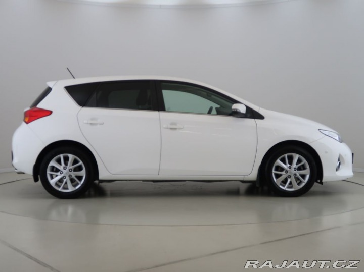 Toyota Auris 1.6,97kW,CZ,1Maj,Comfort, 2013