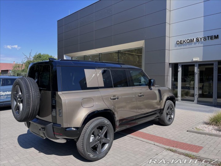 Land Rover Defender 3,0 110 X-Dynamic SE D250 2026