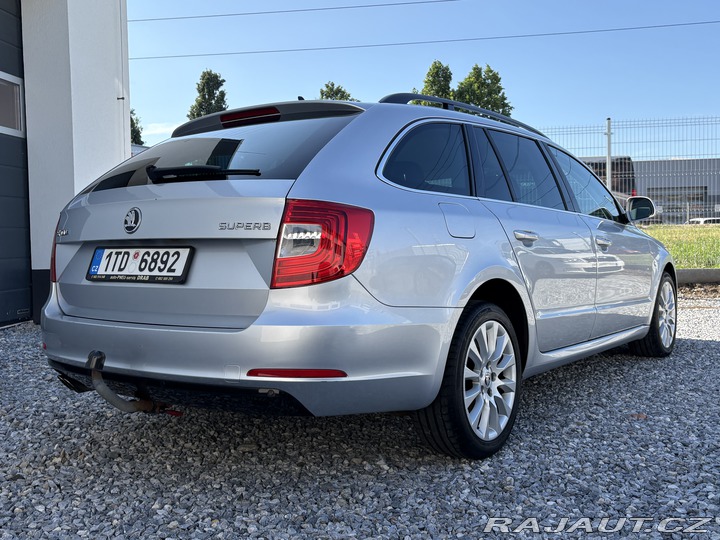 Škoda Superb 2.0TDi Combi DSG 2014