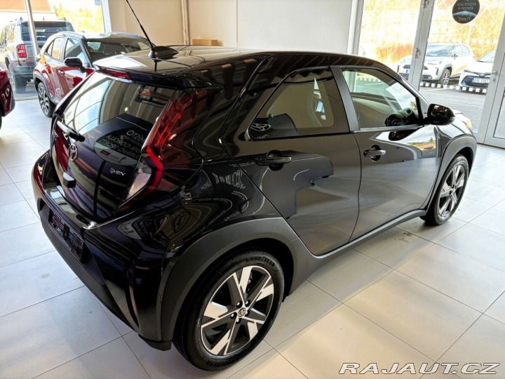 Toyota Aygo 1,5 X Comfort 2026 1800