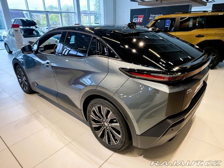 Toyota C-HR 4X4 Executive 343k 1800