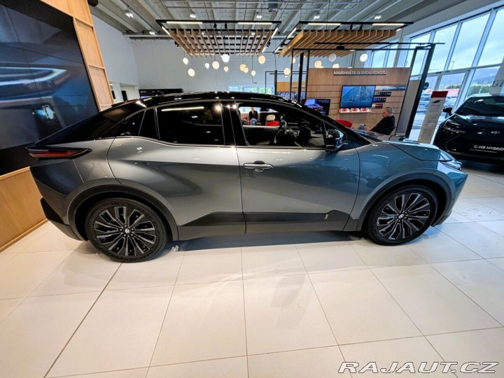 Toyota C-HR 4X4 Executive 343k 1800