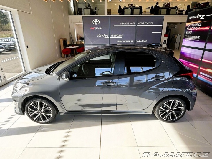 Toyota Yaris 1,5 Style HEV 116 CVT 1800