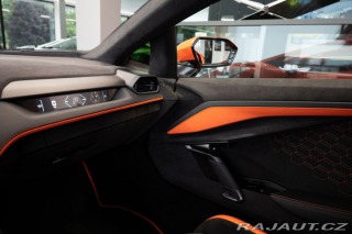 Lamborghini Revuelto NOVITEC Výfuk/Arancio Apo 2024
