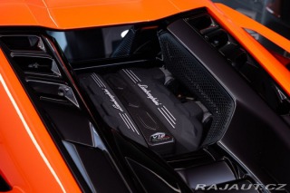 Lamborghini Revuelto NOVITEC Výfuk/Arancio Apo 2024