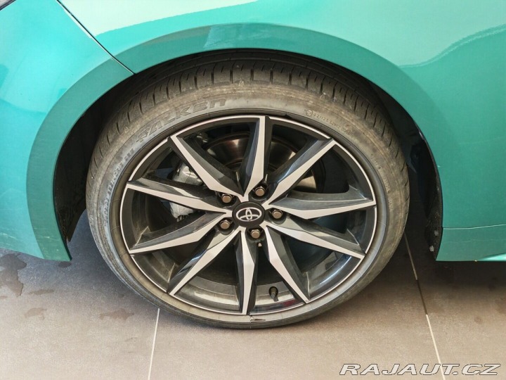 Toyota Corolla 1.8 Hybrid e-CVT GR Sport 2026