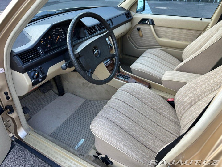 Mercedes-Benz 124 230E 97kw 1986