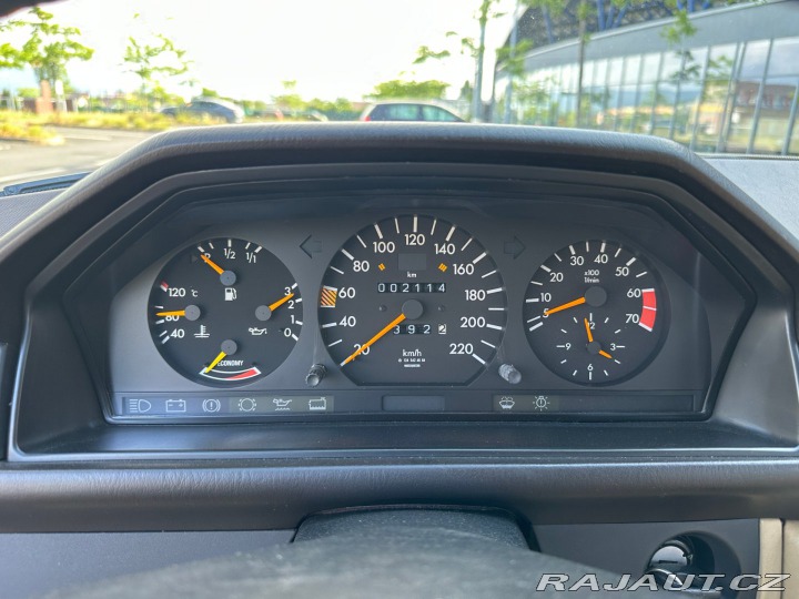 Mercedes-Benz 124 230E 97kw 1986