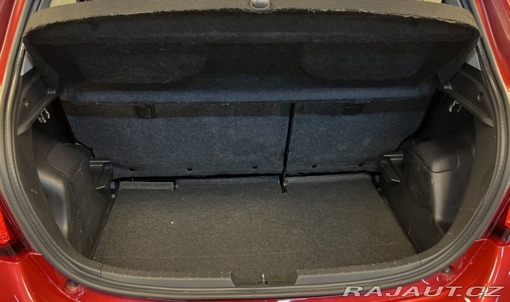 Toyota Yaris VVT-i Active 2016