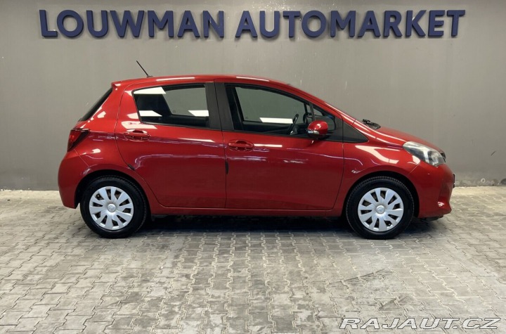 Toyota Yaris VVT-i Active 2016