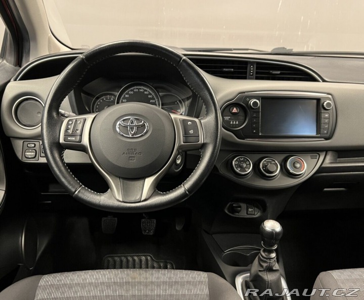 Toyota Yaris VVT-i Active 2016